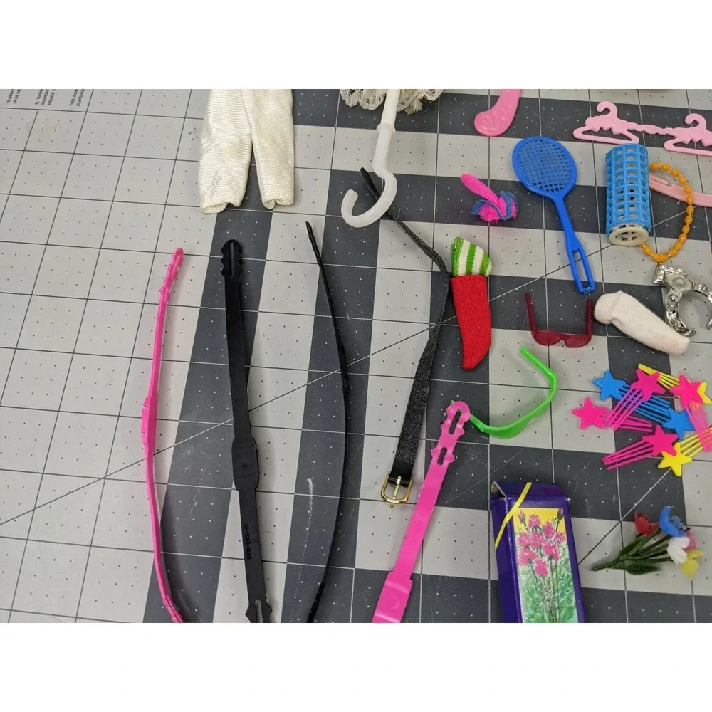 Fashion Doll Accessories Lot Vintage Hats‎ Hangers Belts Parasol Hair